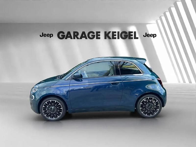 Neu Fiat 500e La Prima 86 kW (118 PS) 2025 Grün Kleinwagen