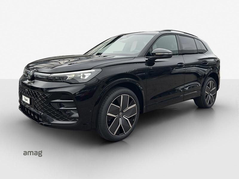 Grenadill black metallic Neu 2025 VW Tiguan R-line SUV | CHF 58’890 (Etwas zu teuer) - Bild 1/4