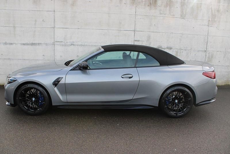 Neu BMW M4 Cabriolet Comfort Edition 530 PS (389 kW) 2025 Cabrio
