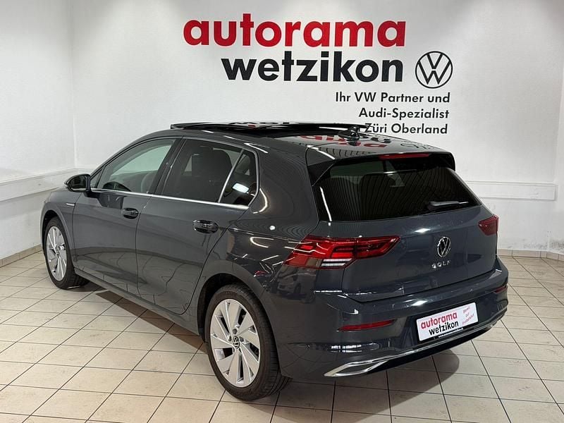 Gebraucht VW Golf VIII Style 150 PS (110 kW) 2020 Grau Limousine