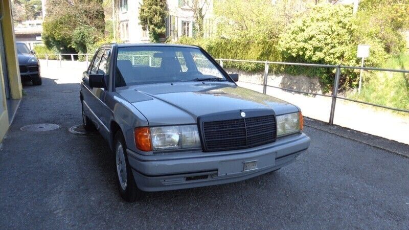 Gebraucht 1993 Mercedes 190 Limousine | CHF 9’800 - Bild 1/4
