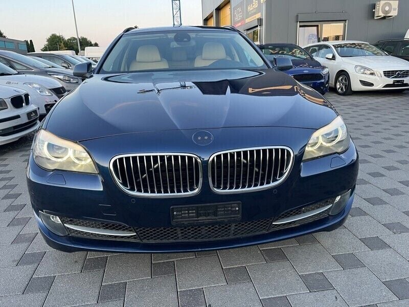 Gebraucht BMW 530 258 PS (189 kW) 2011 Kombi