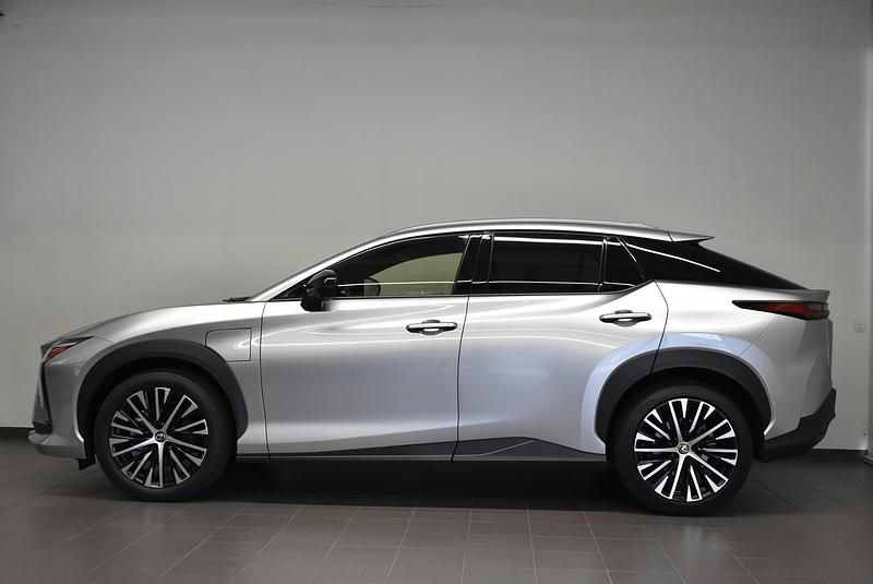 Gebraucht Lexus RZ 450e 230 kW (313 PS) 2024 Silber SUV