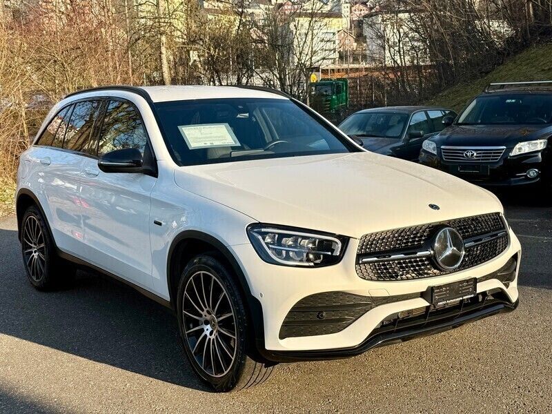 Gebraucht Mercedes GLC300e AMG line 319 PS (234 kW) 2020