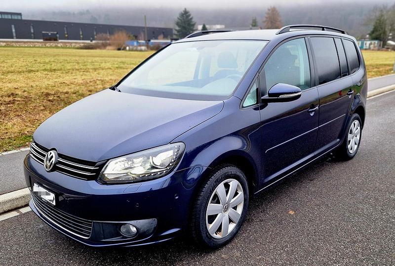Gebraucht 2011 VW Touran Highline Van / Kleinbus | CHF 9’899 (Teuer) - Bild 1/4
