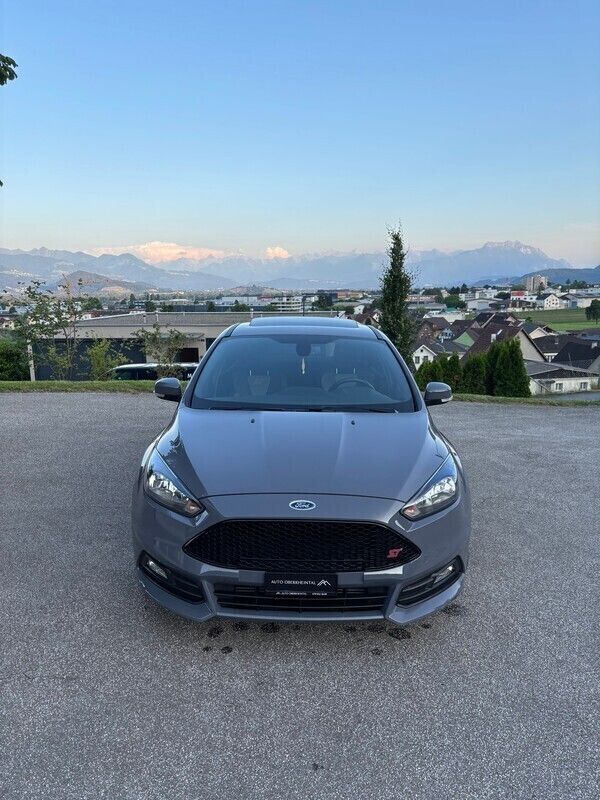 Gebraucht Ford Focus ST 250 PS (183 kW) 2017