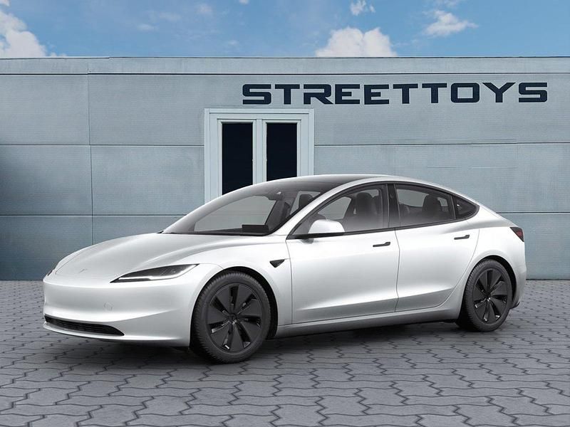 Neu 2025 Tesla Model 3 Limousine | CHF 39’999 (Etwas zu teuer) - Bild 1/4