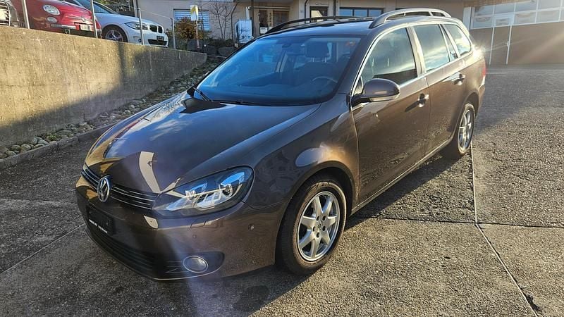 Gebraucht 2011 VW Golf VI Team Kombi | CHF 6’800 (Fairer Preis) - Bild 1/4