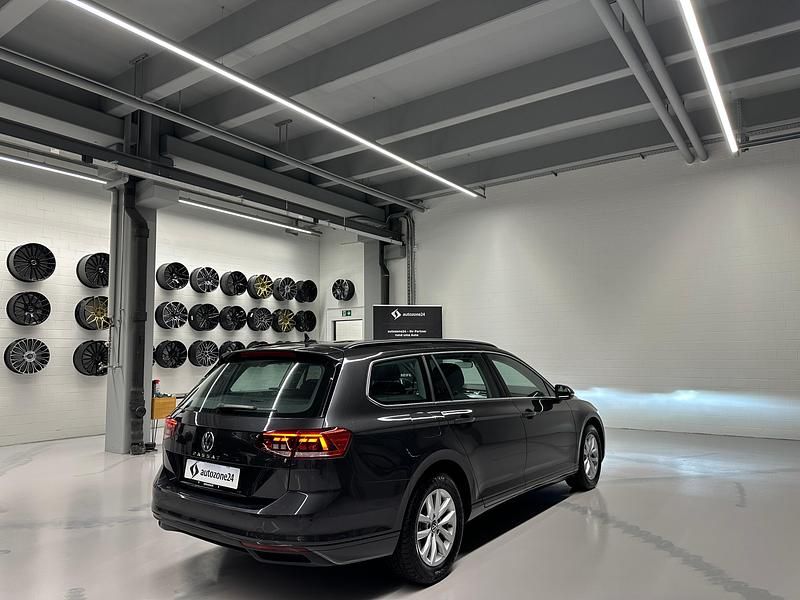 Gebraucht VW Passat Business 150 PS (110 kW) 2021 Kombi