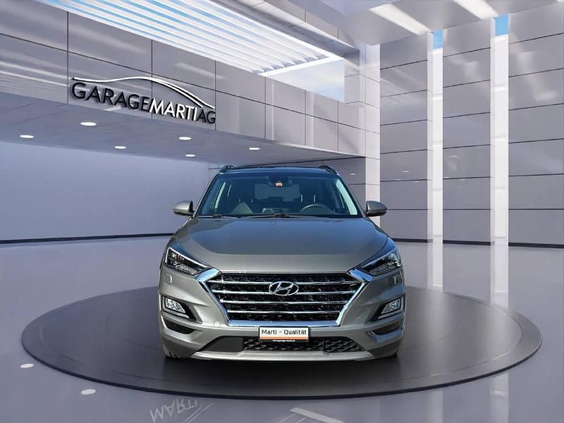 Gebraucht Hyundai Tucson 136 PS (100 kW) 2019 Grau SUV