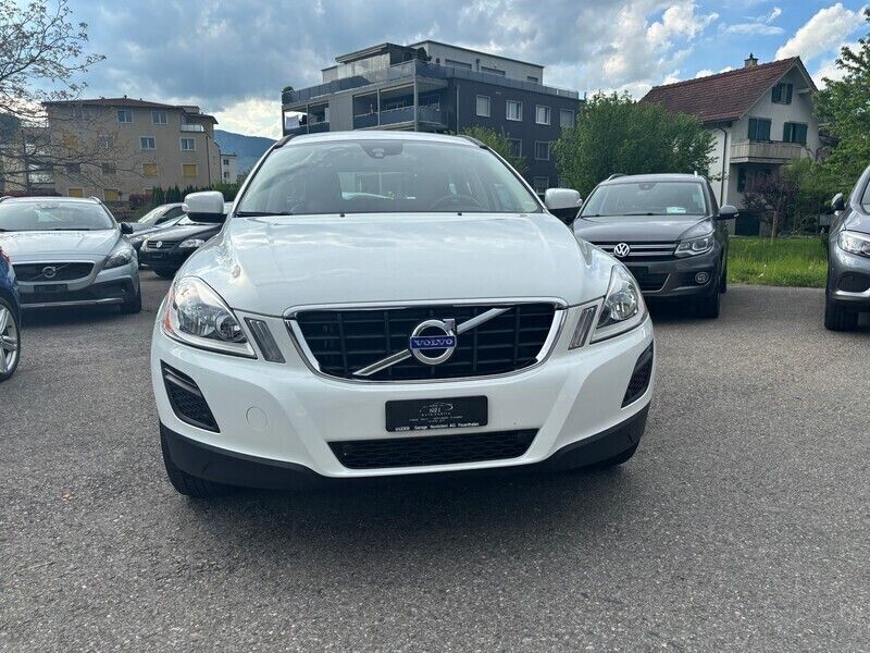 Gebraucht 2012 Volvo XC60 Kinetic SUV | CHF 11’900 (Fairer Preis) - Bild 1/4