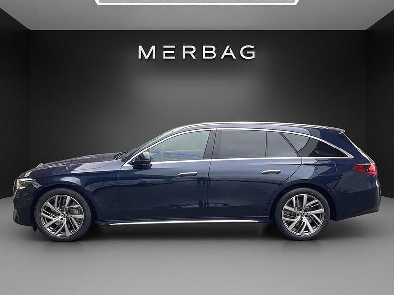 Gebraucht Mercedes E300 197 PS (144 kW) 2024 Schwarz Kombi