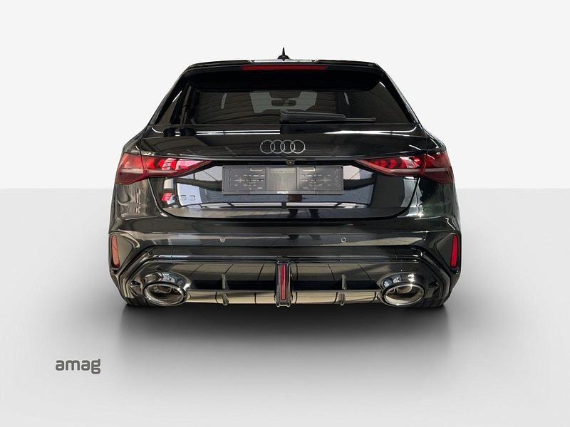 Neu Audi RS3 Comfort 400 PS (294 kW) 2026 Mythosschwarz metallic Limousine