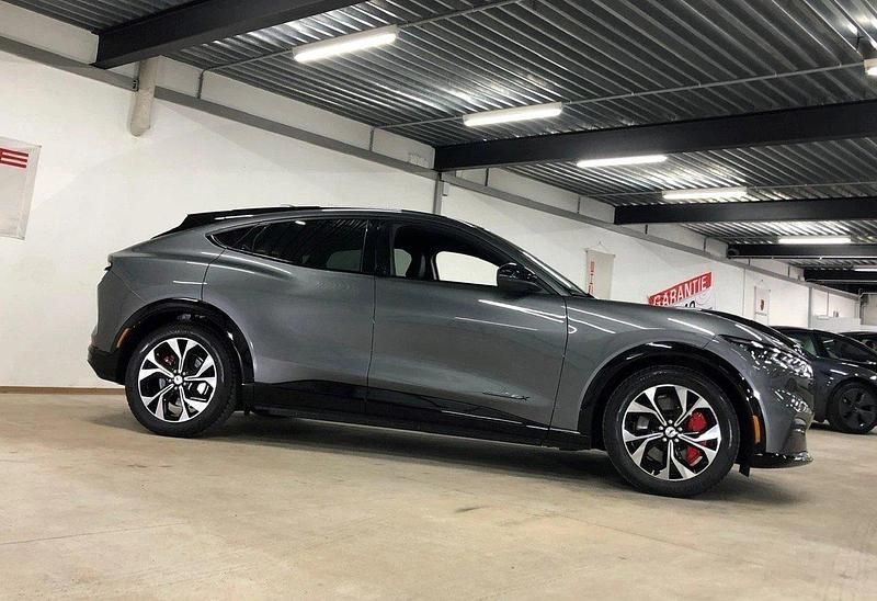 Gebraucht Ford Mustang Mach-E 272 kW (371 PS) 2021 SUV