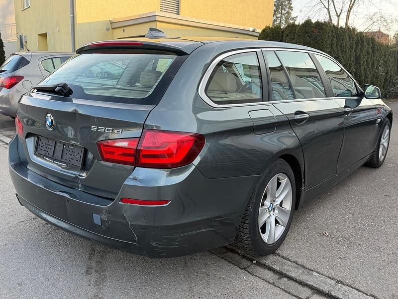 Gebraucht BMW 530 258 PS (189 kW) 2011 Kombi