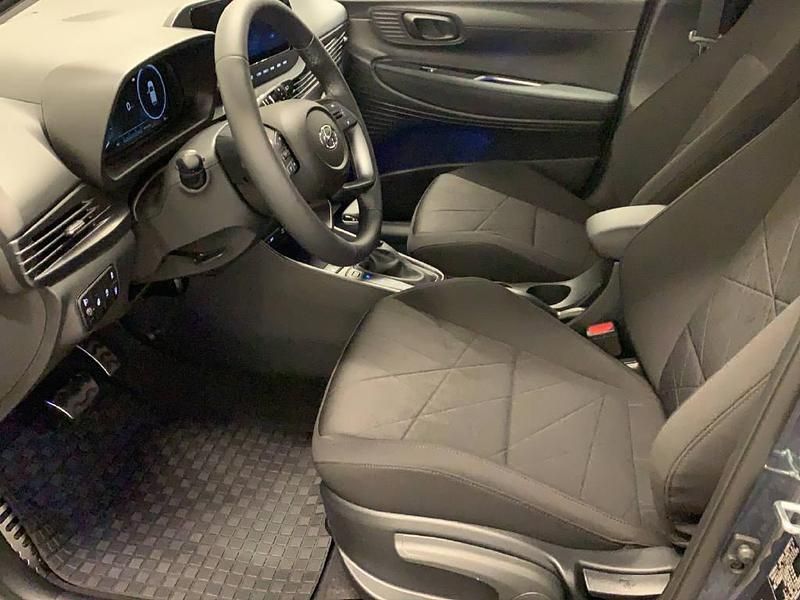 Gebraucht Hyundai Bayon 120 PS (88 kW) 2022 Grau SUV