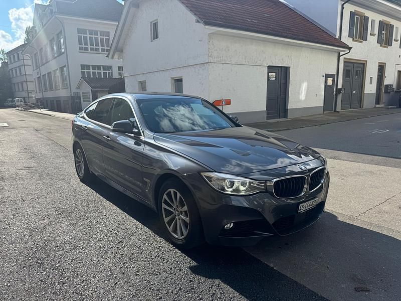 Gebraucht BMW 320 Gran Turismo Sport Line 184 PS (135 kW) 2015