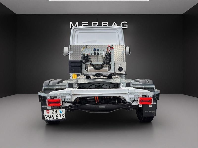 Neu Mercedes E-Sprinter 150 kW (204 PS) 2025 Van