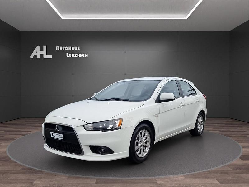 Gebraucht Mitsubishi Lancer Sportback 117 PS (86 kW) 2012 Limousine