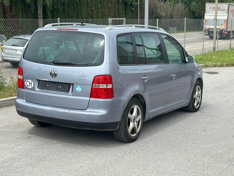 Gebraucht VW Touran Highline 140 PS (102 kW) 2005 Van / Kleinbus