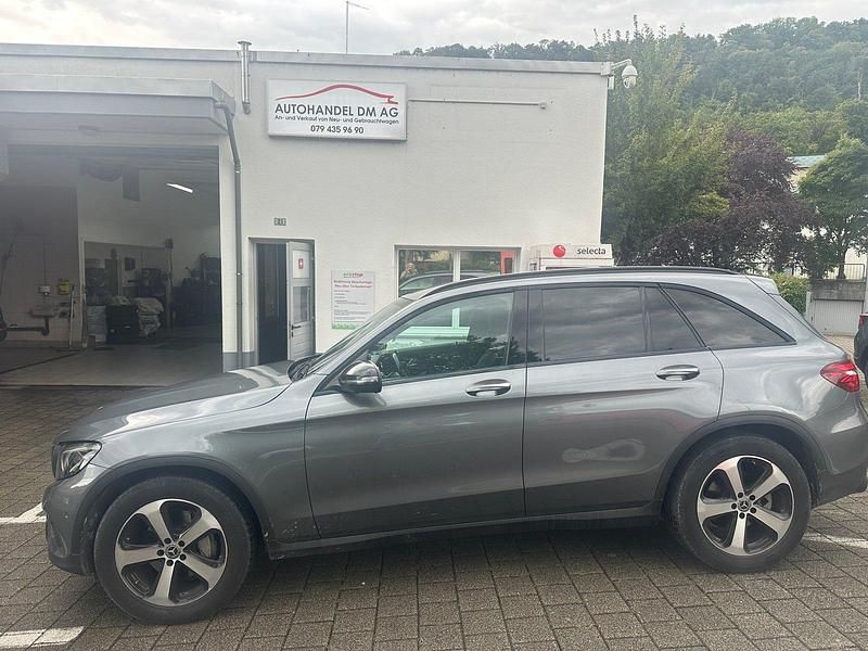 Gebraucht Mercedes GLC250 AMG line 204 PS (150 kW) 2018 SUV