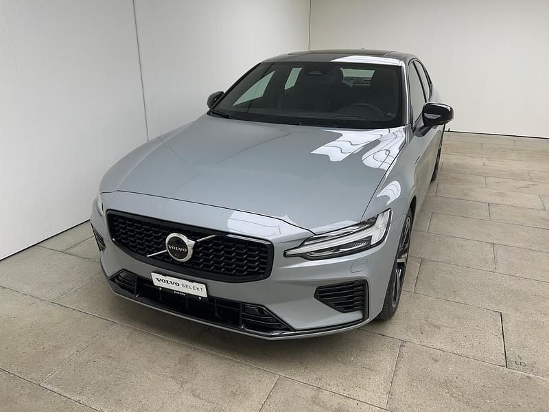 Grau Gebraucht 2024 Volvo S60 Ultimate Limousine | CHF 53’500 (Superpreis) - Bild 1/4