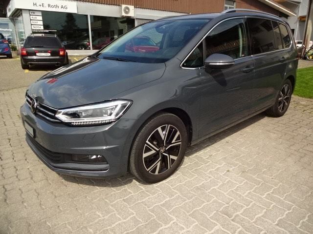 Gebraucht 2024 VW Touran Highline Van / Kleinbus | CHF 37’900 (Teuer) - Bild 1/4