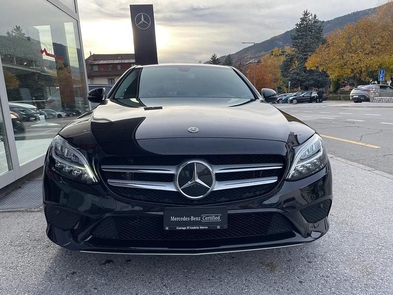 Gebraucht Mercedes C200 Avantgarde 184 PS (135 kW) 2021 Limousine