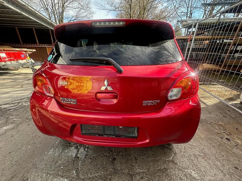 Gebraucht Mitsubishi Space Star Invite 80 PS (58 kW) 2013 Van / Kleinbus