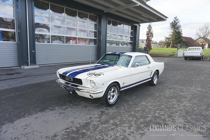 Gebraucht 1966 Ford V8 Coupé | CHF 45’000 - Bild 1/4