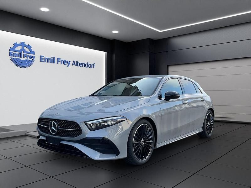 Neu Mercedes A200 AMG line 177 PS (130 kW) 2025 Grau Limousine