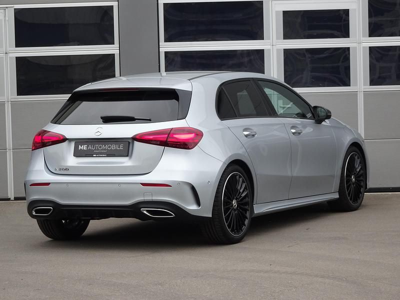 Neu Mercedes A200 163 PS (119 kW) 2025