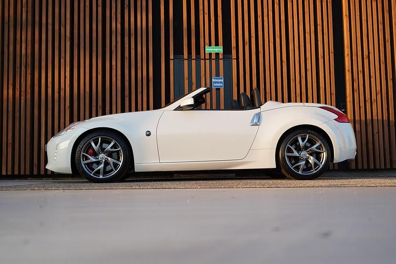 Gebraucht Nissan 370Z Pack 328 PS (241 kW) 2016 Cabrio