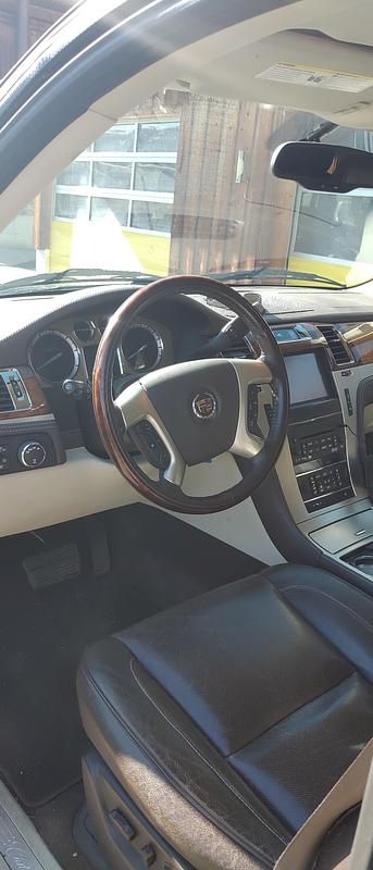 Gebraucht Cadillac Escalade 337 PS (247 kW) 2013 SUV