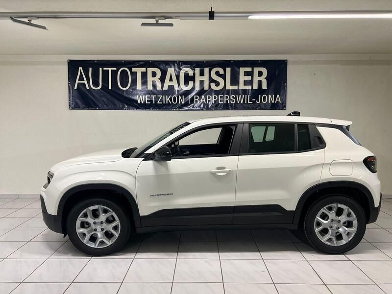 Weiss Gebraucht 2024 Jeep Avenger EV Altitude SUV | CHF 29’900 (Superpreis) - Bild 1/4
