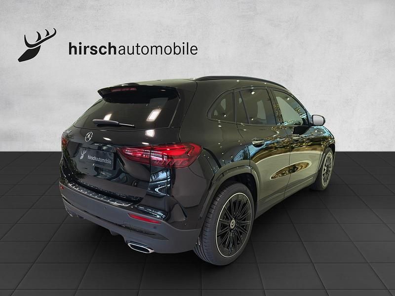 Gebraucht Mercedes GLA200 163 PS (119 kW) 2024 SUV