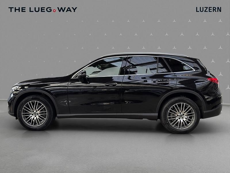 Neu Mercedes GLC220 197 PS (144 kW) 2026 Schwarz SUV