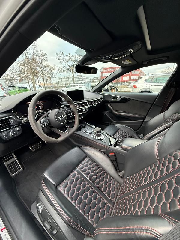 Gebraucht Audi RS4 450 PS (330 kW) 2019 Kombi