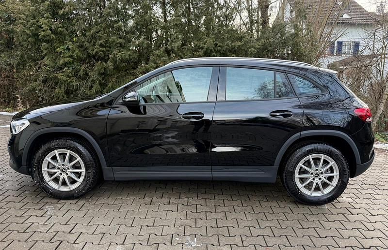 Gebraucht Mercedes GLA200 163 PS (119 kW) 2022 SUV