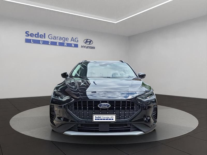 Gebraucht Ford Focus Active X 125 PS (91 kW) 2023 Schwarz Limousine