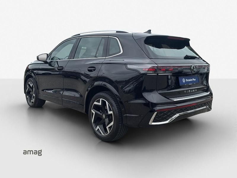 Gebraucht VW Tiguan R-line 193 PS (141 kW) 2024 Deepblack perleffekt SUV