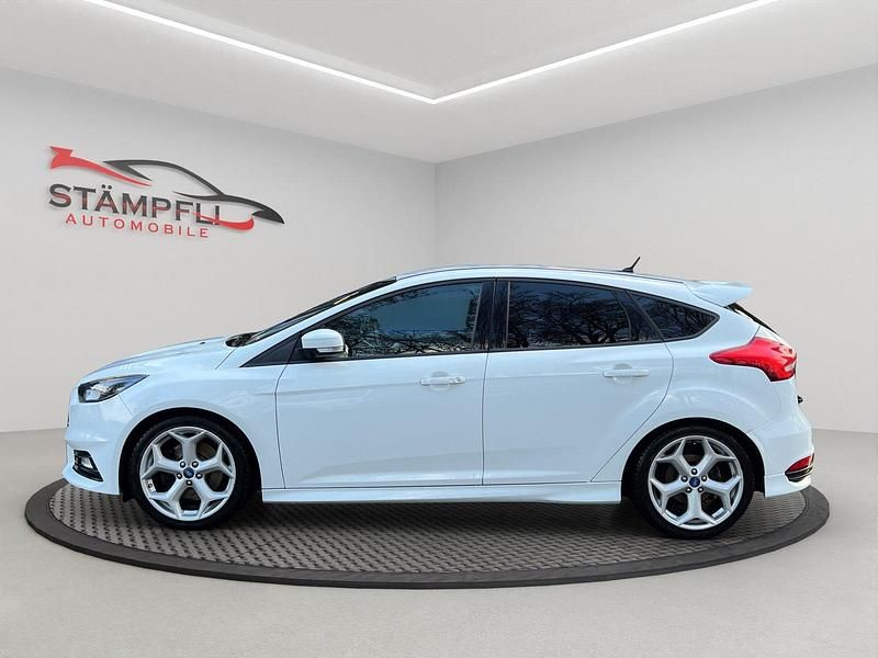 Gebraucht Ford Focus ST 250 PS (183 kW) 2016 Limousine