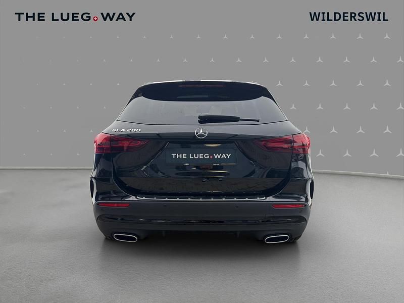 Neu Mercedes GLA200 Night 163 PS (119 kW) 2026 Schwarz SUV