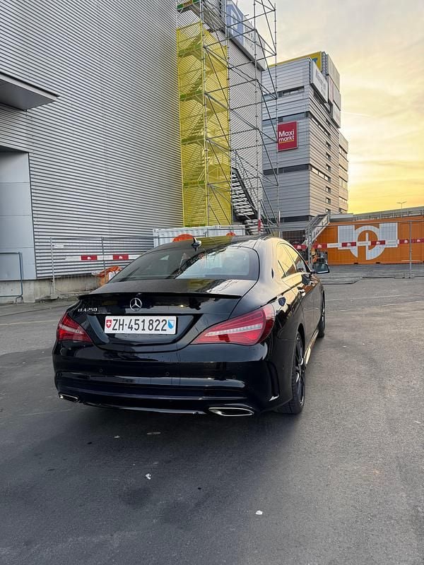 Gebraucht Mercedes CLA250 AMG line 211 PS (155 kW) 2019 Limousine