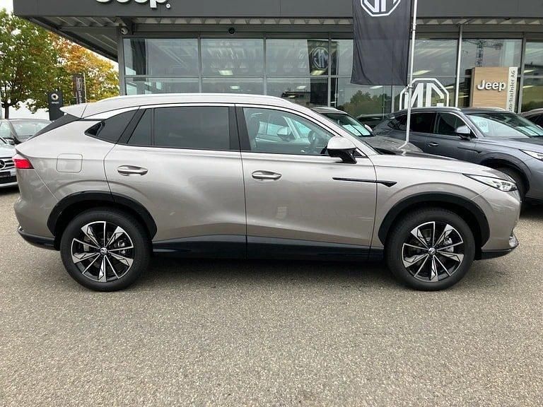 Neu MG HS Luxury 224 PS (164 kW) 2026 SUV