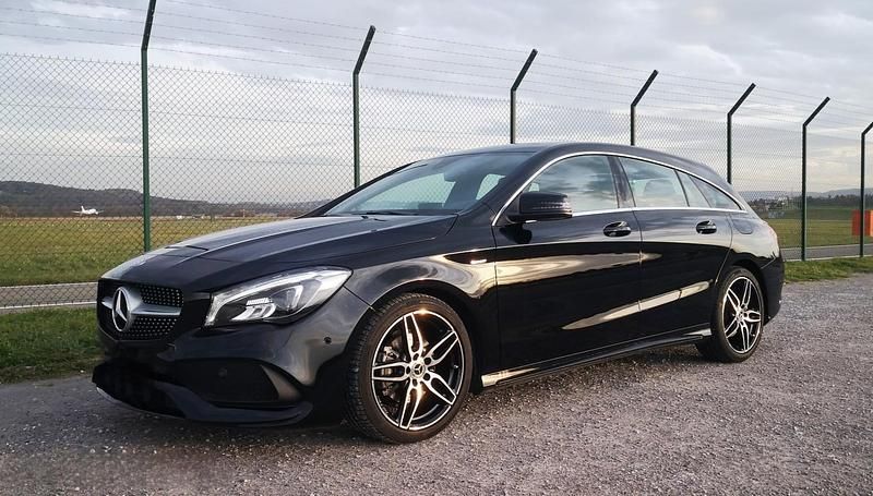 Gebraucht 2018 Mercedes CLA180 Shooting Brake AMG line Kombi | CHF 23’500 - Bild 1/4