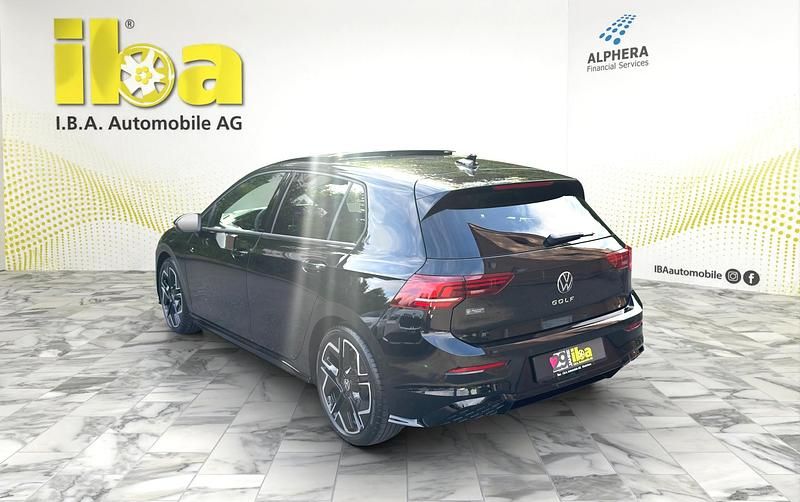 Neu VW Golf VIII R-line 150 PS (110 kW) 2025 Limousine