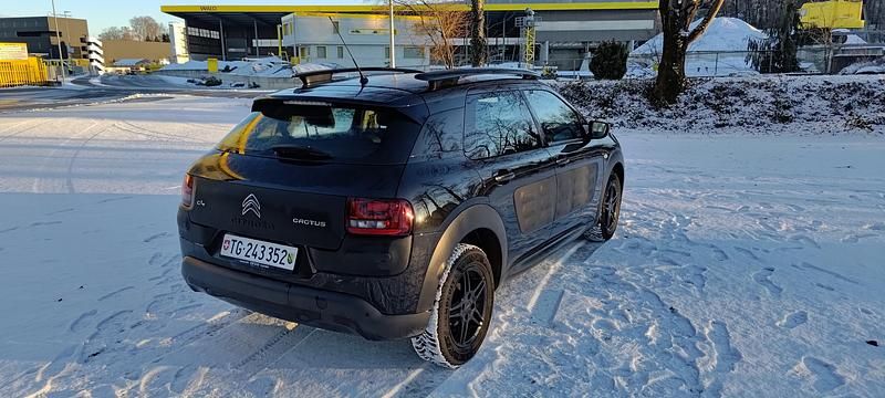 Gebraucht Citroën C4 Cactus Feel 100 PS (73 kW) 2016 Kleinwagen