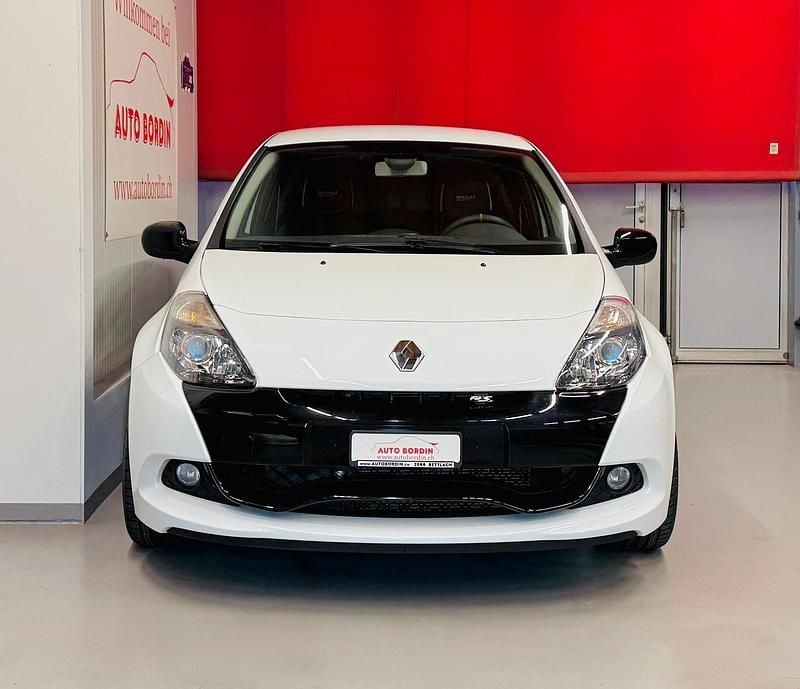 Gebraucht Renault Clio R.S. R.S. 200 PS (147 kW) 2011 Kleinwagen