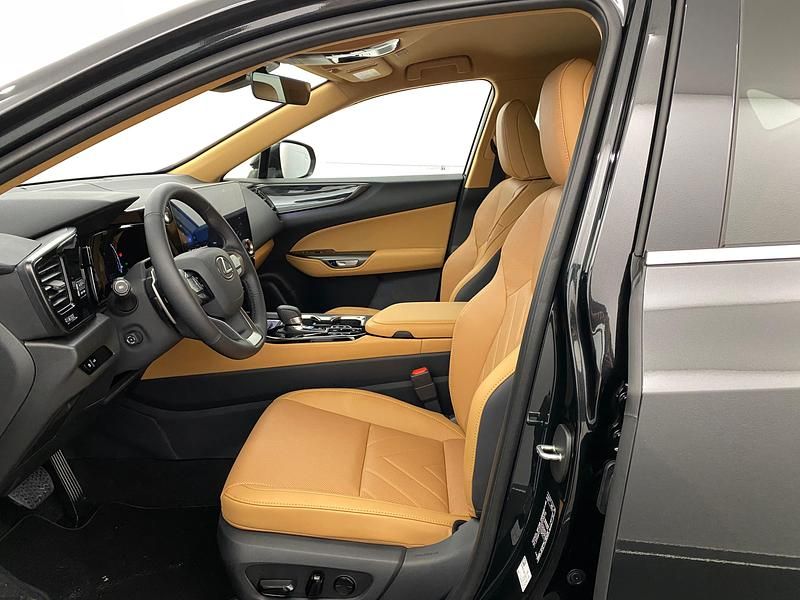 Neu Lexus NX450h+ 292 PS (214 kW) 2026 Schwarz SUV